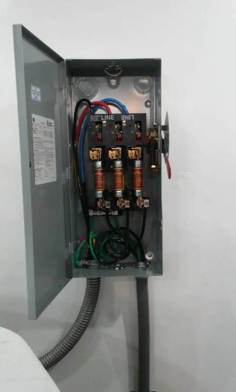Three-phase disconnect switch installed for Electrical Wiring & Rewiring in Hardeeville
